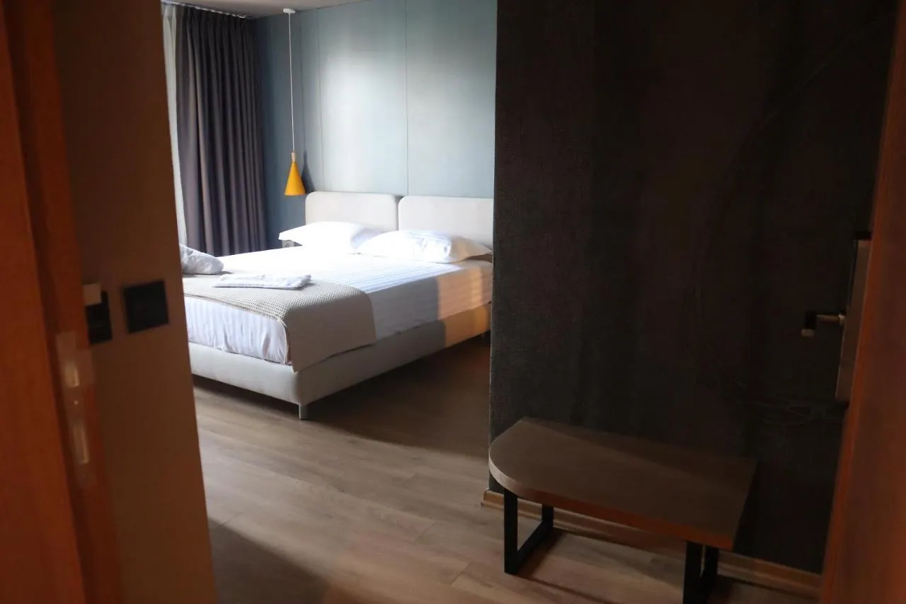 Hotel Miamar Korce 0*,  Albania